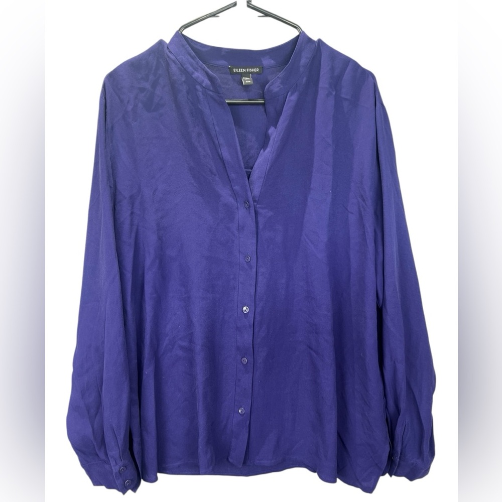 New Eileen Fisher 100% Silk Button Down Collar Top
